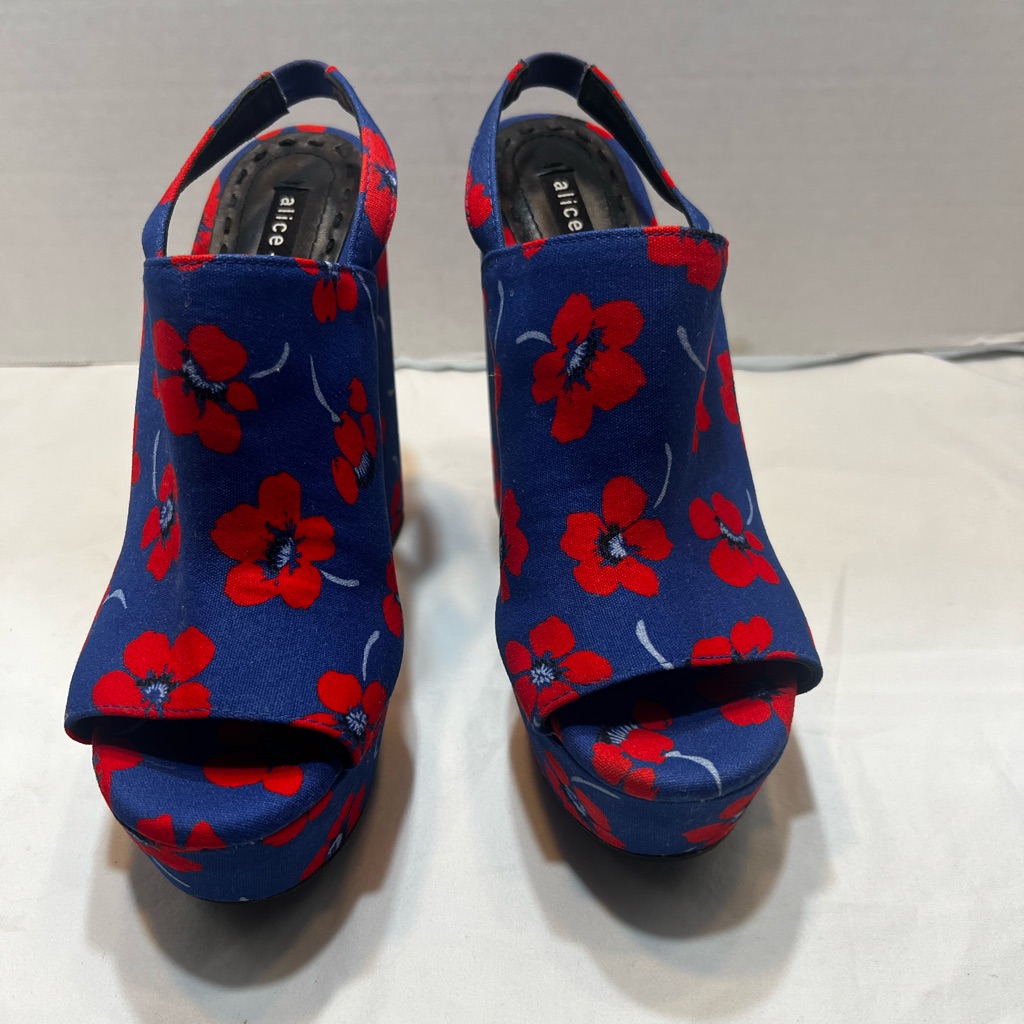 Alice + Olivia Logan Floral Platform Sandals Size 37.5